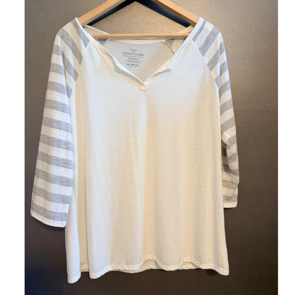 Faded Glory Top Womens XXL White Excellent Striped Raglan Sleeve Split Neck